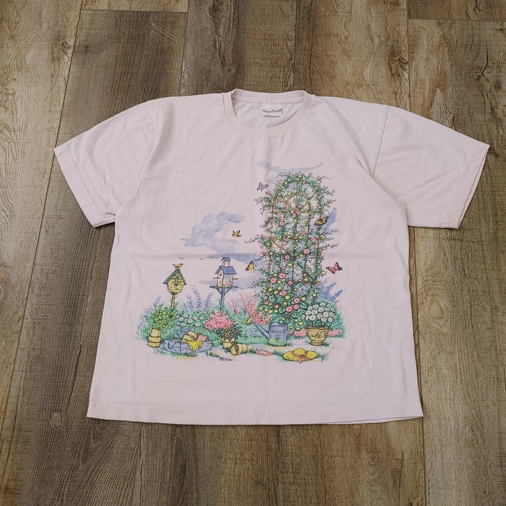 Bobbie Brooks Vintage Garden Graphic T-Shirt Pink Cottagecore Floral Birdhouse L - Picture 1 of 8